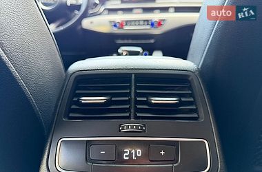 Седан Audi A4 2016 в Львове