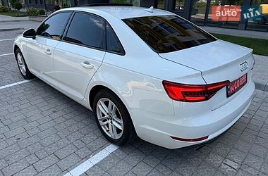 Седан Audi A4 2016 в Львове