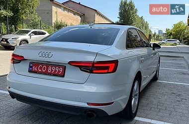 Седан Audi A4 2016 в Львове