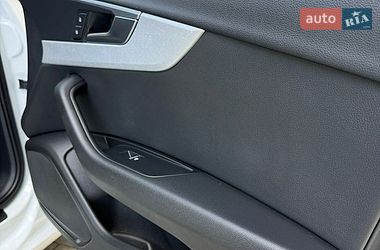 Седан Audi A4 2016 в Львове