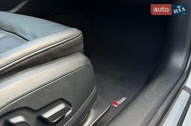 Седан Audi A4 2016 в Львове