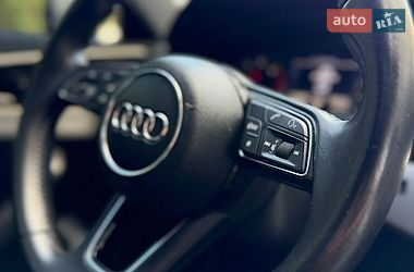 Седан Audi A4 2016 в Львове