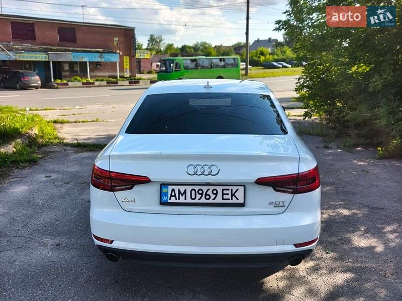 Седан Audi A4 2016 в Харькове