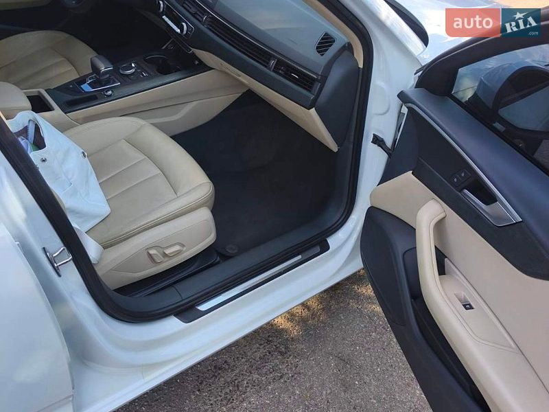 Седан Audi A4 2016 в Харькове