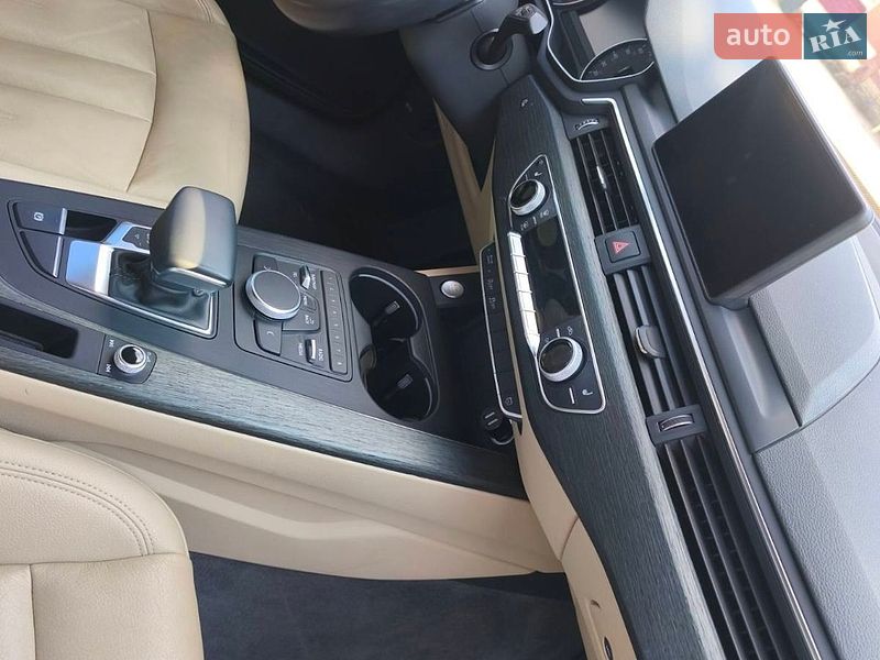 Седан Audi A4 2016 в Харькове