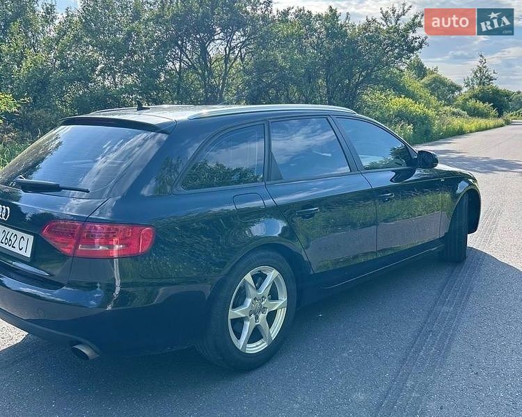 Универсал Audi A4 2010 в Яворове