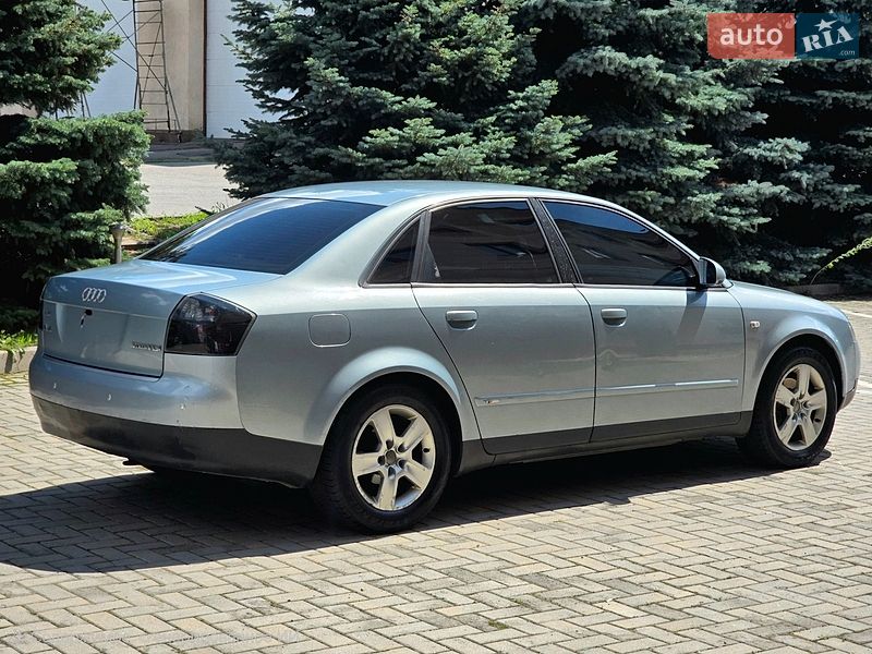 Універсал Audi A4 2001 в Харкові