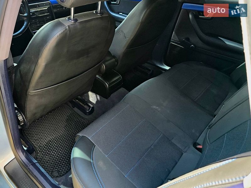 Універсал Audi A4 2001 в Харкові
