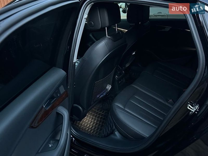 Седан Audi A4 2019 в Шостке