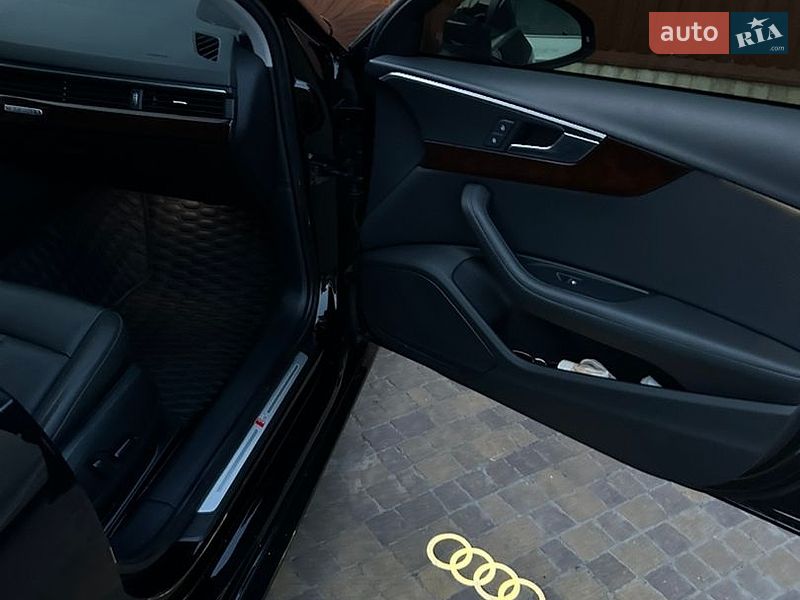 Седан Audi A4 2019 в Шостке