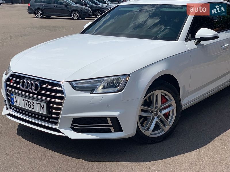 Седан Audi A4 2016 в Києві