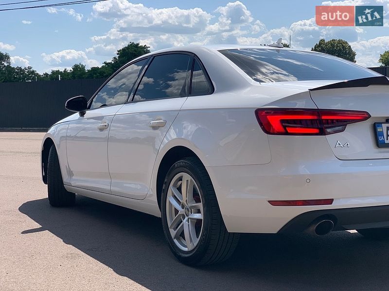 Седан Audi A4 2016 в Києві