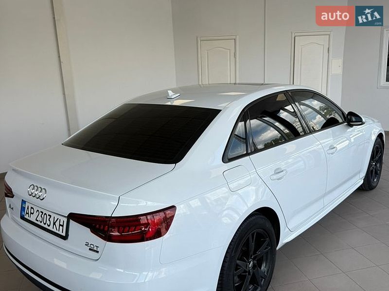 Седан Audi A4 2018 в Запоріжжі