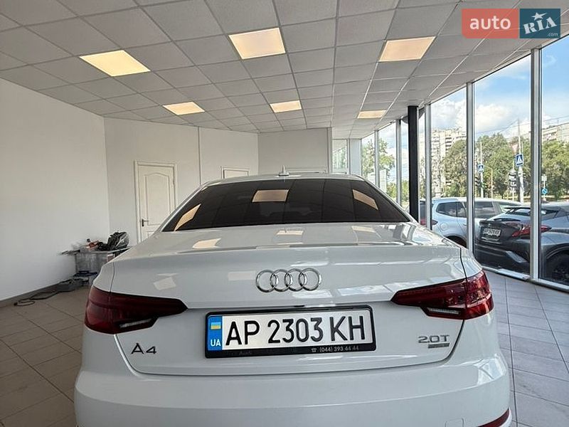 Седан Audi A4 2018 в Запоріжжі