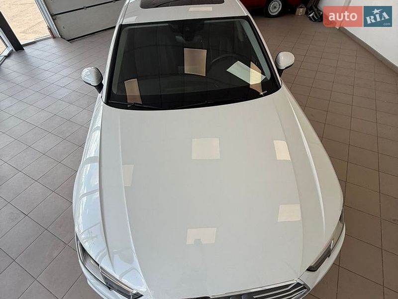Седан Audi A4 2018 в Запоріжжі