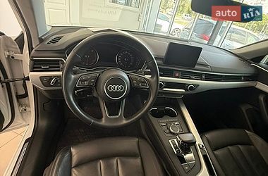 Седан Audi A4 2018 в Запоріжжі