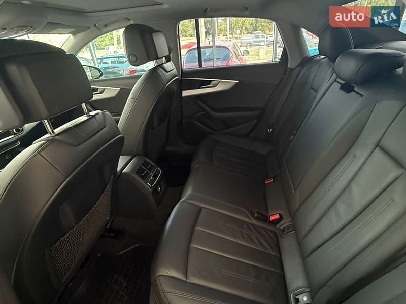 Седан Audi A4 2018 в Запоріжжі