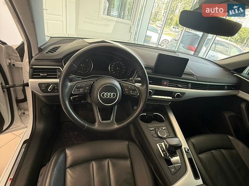 Седан Audi A4 2018 в Запоріжжі