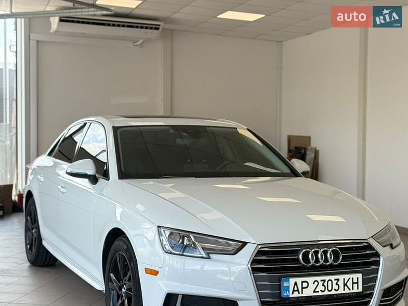 Седан Audi A4 2018 в Запоріжжі