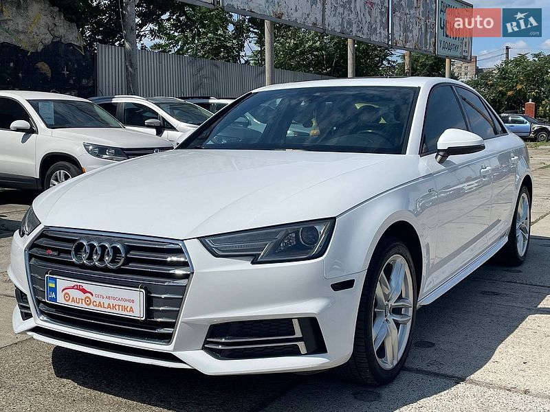 Седан Audi A4 2016 в Одесі