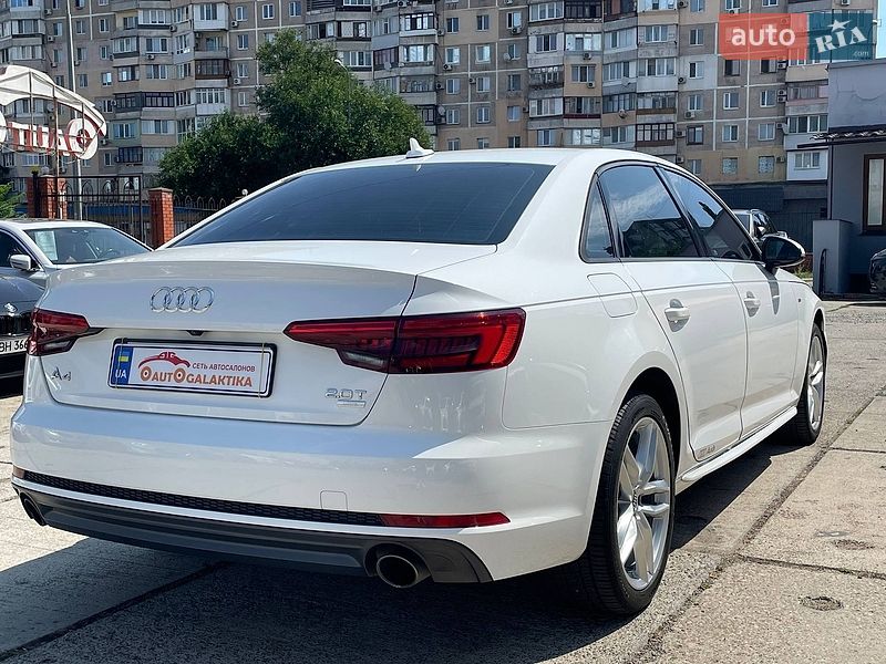 Седан Audi A4 2016 в Одесі