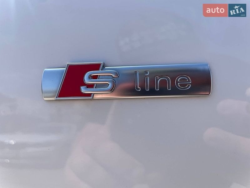 Седан Audi A4 2016 в Одесі