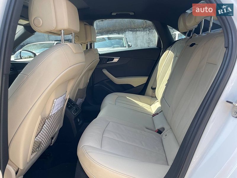 Седан Audi A4 2016 в Одесі