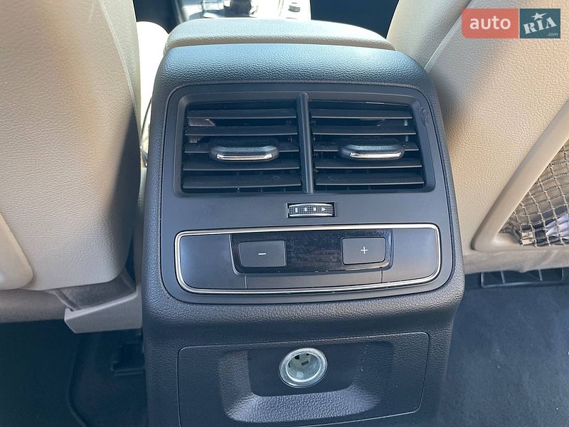 Седан Audi A4 2016 в Одесі