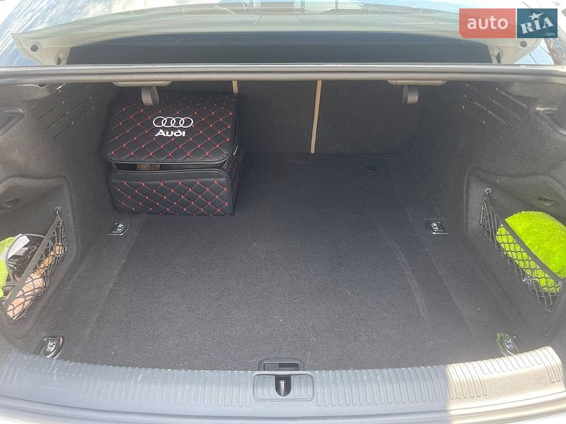 Седан Audi A4 2016 в Одесі