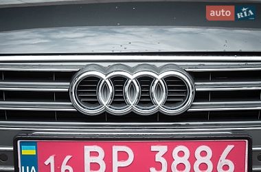 Седан Audi A4 2016 в Киеве