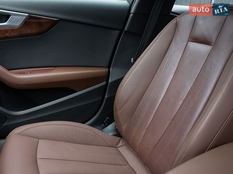 Седан Audi A4 2016 в Киеве