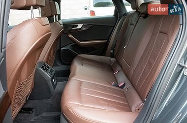 Седан Audi A4 2016 в Киеве