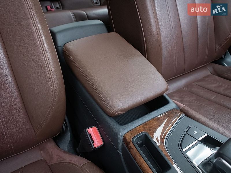 Седан Audi A4 2016 в Киеве