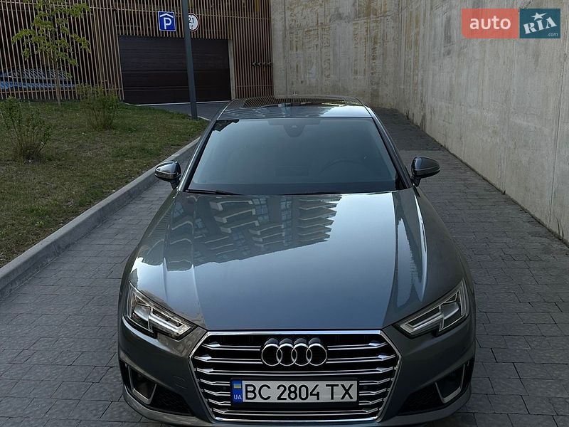Седан Audi A4 2019 в Львові
