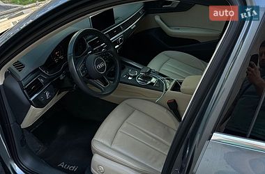 Седан Audi A4 2019 в Львові