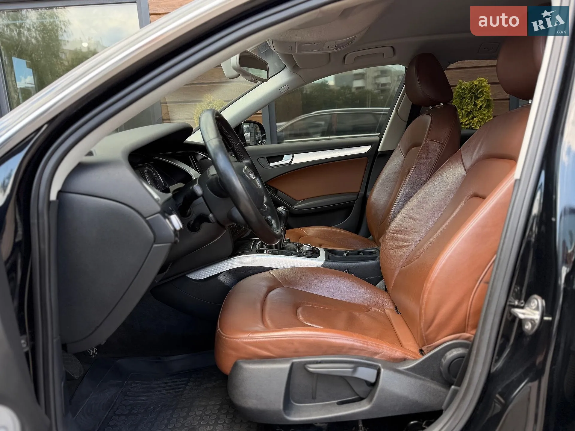 2011 Audi A4 - мініатюра 22