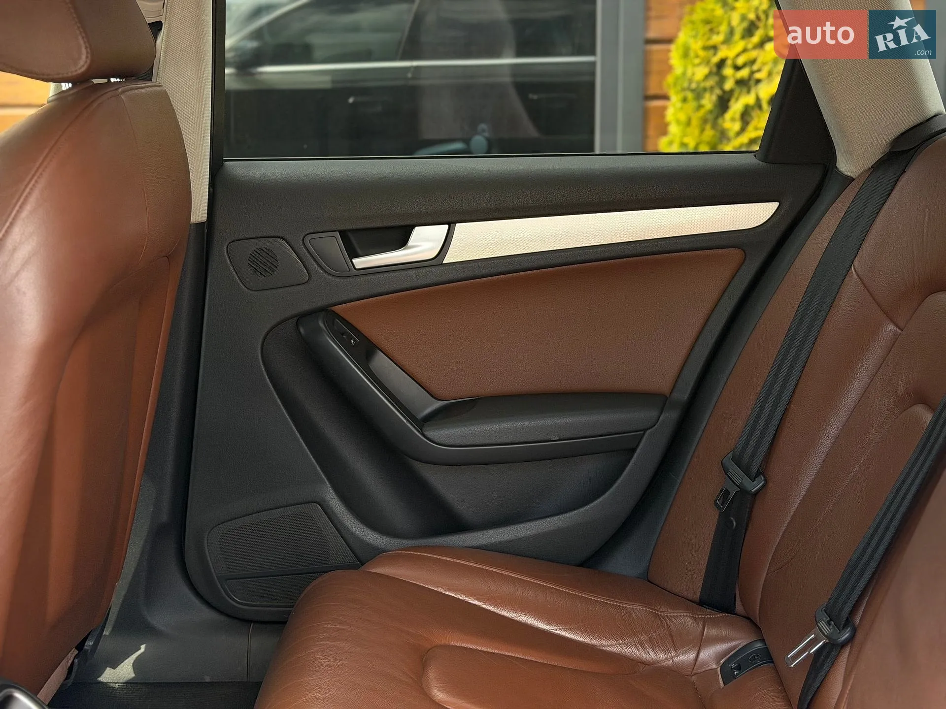 2011 Audi A4 - мініатюра 46