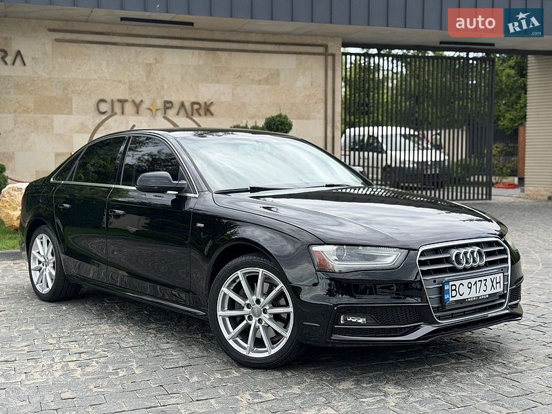 Седан Audi A4 2015 в Львові