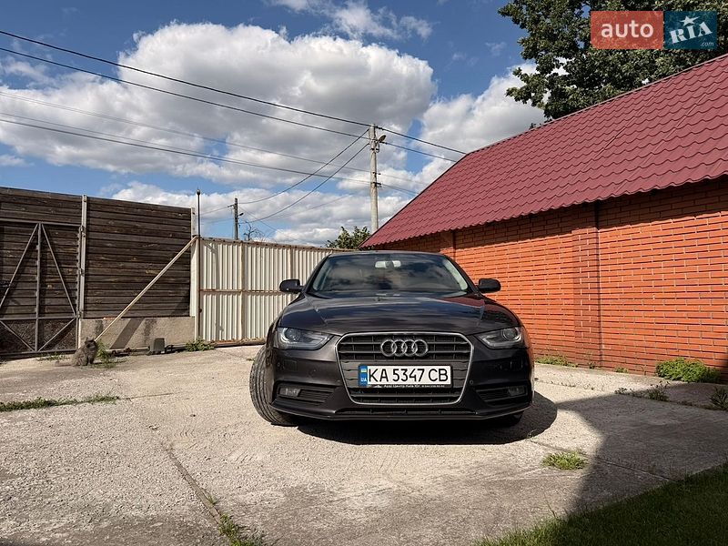 Седан Audi A4 2014 в Киеве фото 2 Седан Audi A4 2014 в Киеве