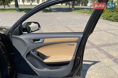 Седан Audi A4 2012 в Харькове