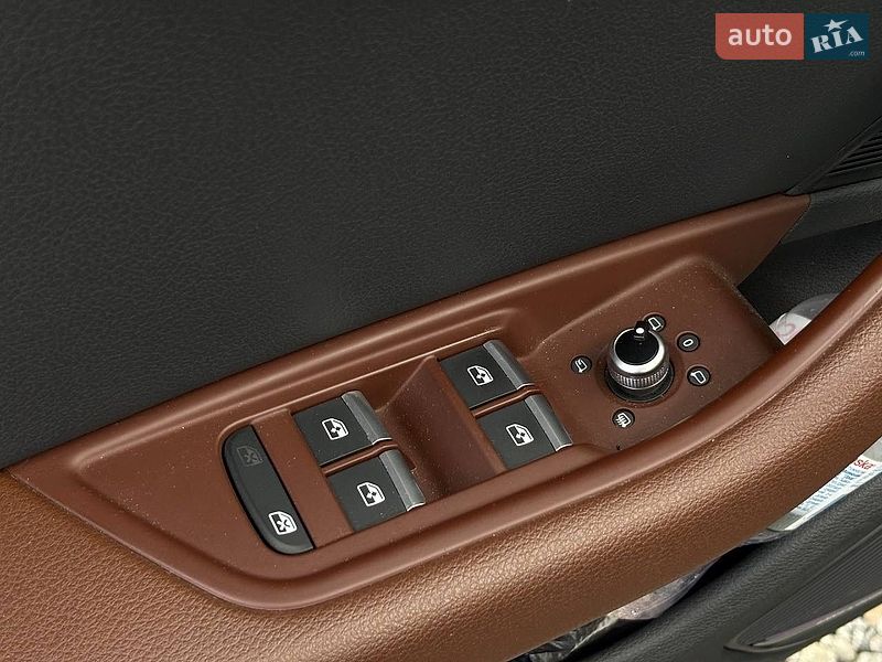 Седан Audi A4 2017 в Львові