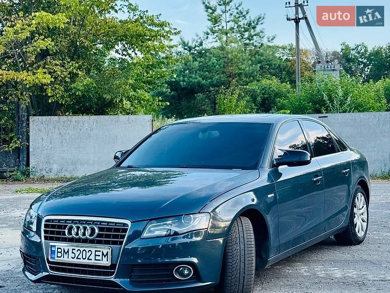 Седан Audi A4 2011 в Липовой Долине