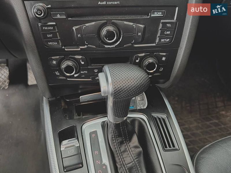 Седан Audi A4 2011 в Липовой Долине