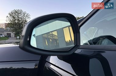 Седан Audi A4 2016 в Ровно