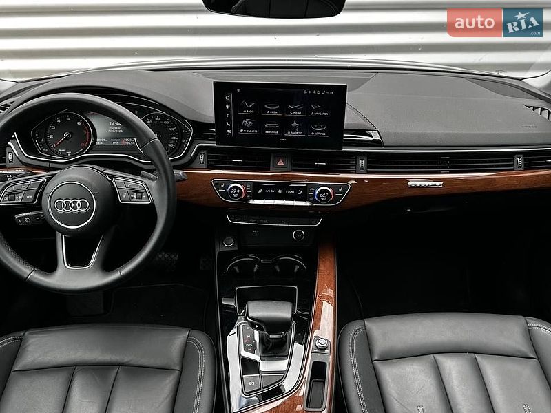 Седан Audi A4 2023 в Черкассах