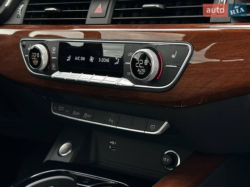 Седан Audi A4 2023 в Черкассах