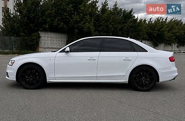 Седан Audi A4 2013 в Харкові
