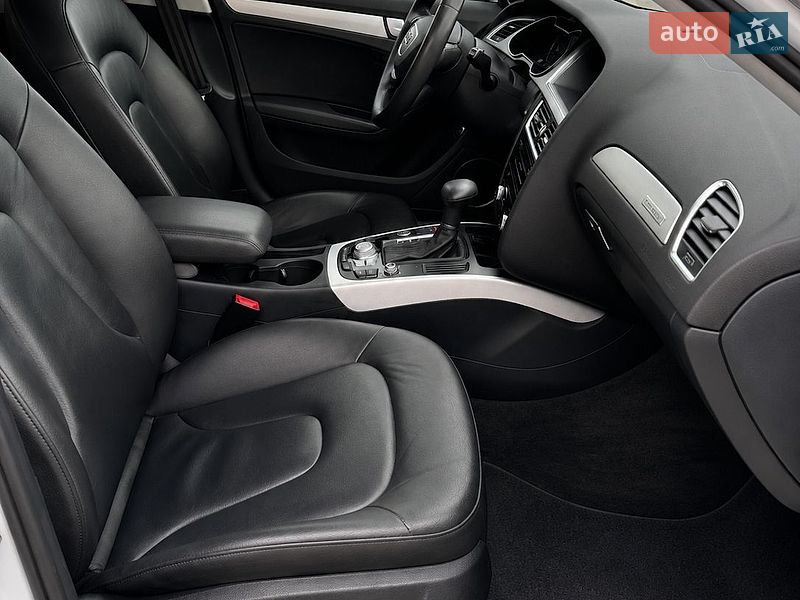 Седан Audi A4 2013 в Харкові