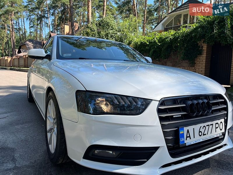 Седан Audi A4 2012 в Чернигове