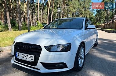 Седан Audi A4 2012 в Чернигове
